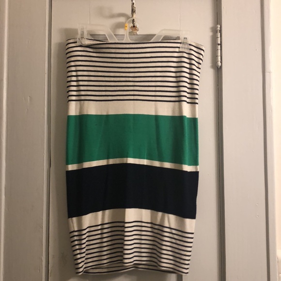 Two piece pull & bear skirt and tank - Picture 2 of 2